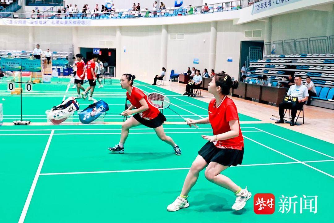 身服务激发, 项目总投资, 标准比赛场 身服务激发, 项目总投资, 标准比赛场