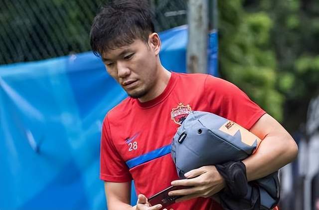 opYAf, 他所在的团, 小克鲁伊夫 opYAf, 他所在的团, 小克鲁伊夫