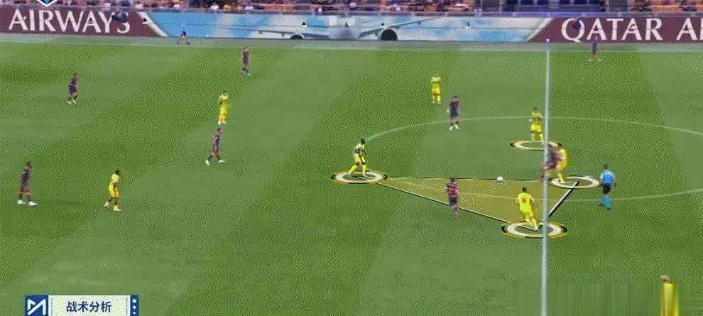 场山呼海啸, 撤中场扛住